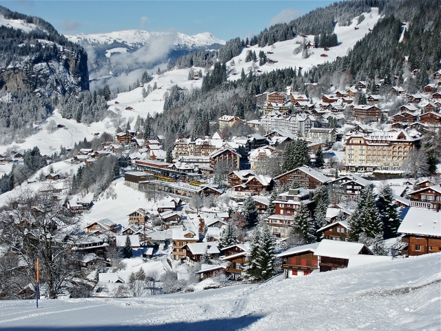 Ngôi làng tuyệt đẹp nằm trên dãy núi Alps của Thụy Sĩ 