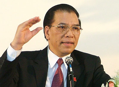 Đồng chí Nông Đức Mạnh (sinh năm 1940), quê tại xã Cường Lợi, huyện Na Rì, tỉnh Bắc Kạn. Đồng chí Nông Đức Mạnh được bầu làm Tổng Bí thư từ 22/4/2001 – 19/1/2011.