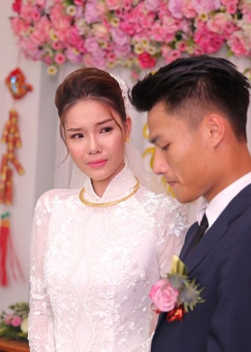 Yêu Mạc Hồng Quân, Kỳ Hân trở thành cô gái bản lĩnh nhất showbiz Việt. Ảnh: Tiền Phong.