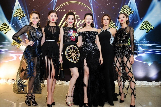 Các thí sinh lần lượt là Phí Phương Anh, Lilly Nguyễn, Tô Uyên Khánh Ngọc, Chúng Huyền Thanh, Lê Hà.