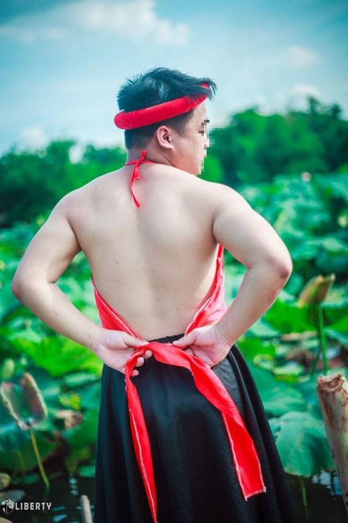 Bộ ảnh do nhóm Liberty Photo thực hện ở một đầm sen tại Uông Bí - Quảng Ninh.