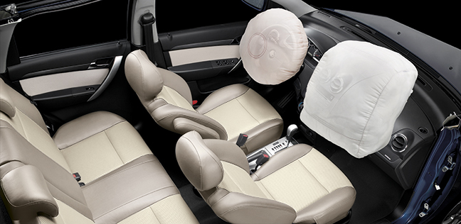 Chevrolet Aveo LT 2016 có không gian nội thất lớn và khoang hành lý rộng rãi.