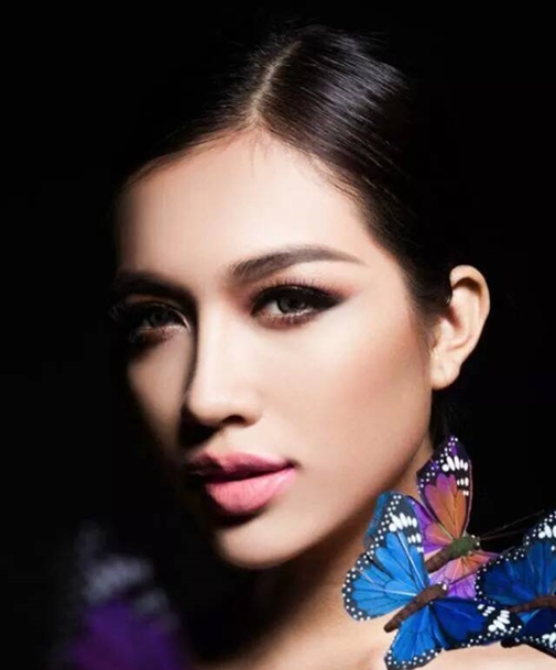 Những ngày gần đây, mọi dự đoán về người đại diện Việt Nam tranh tài ở đấu trường nhan sắc Hoa hậu Hoàn vũ 2016 đổ dồn về phía Á hậu Lệ Hằng.