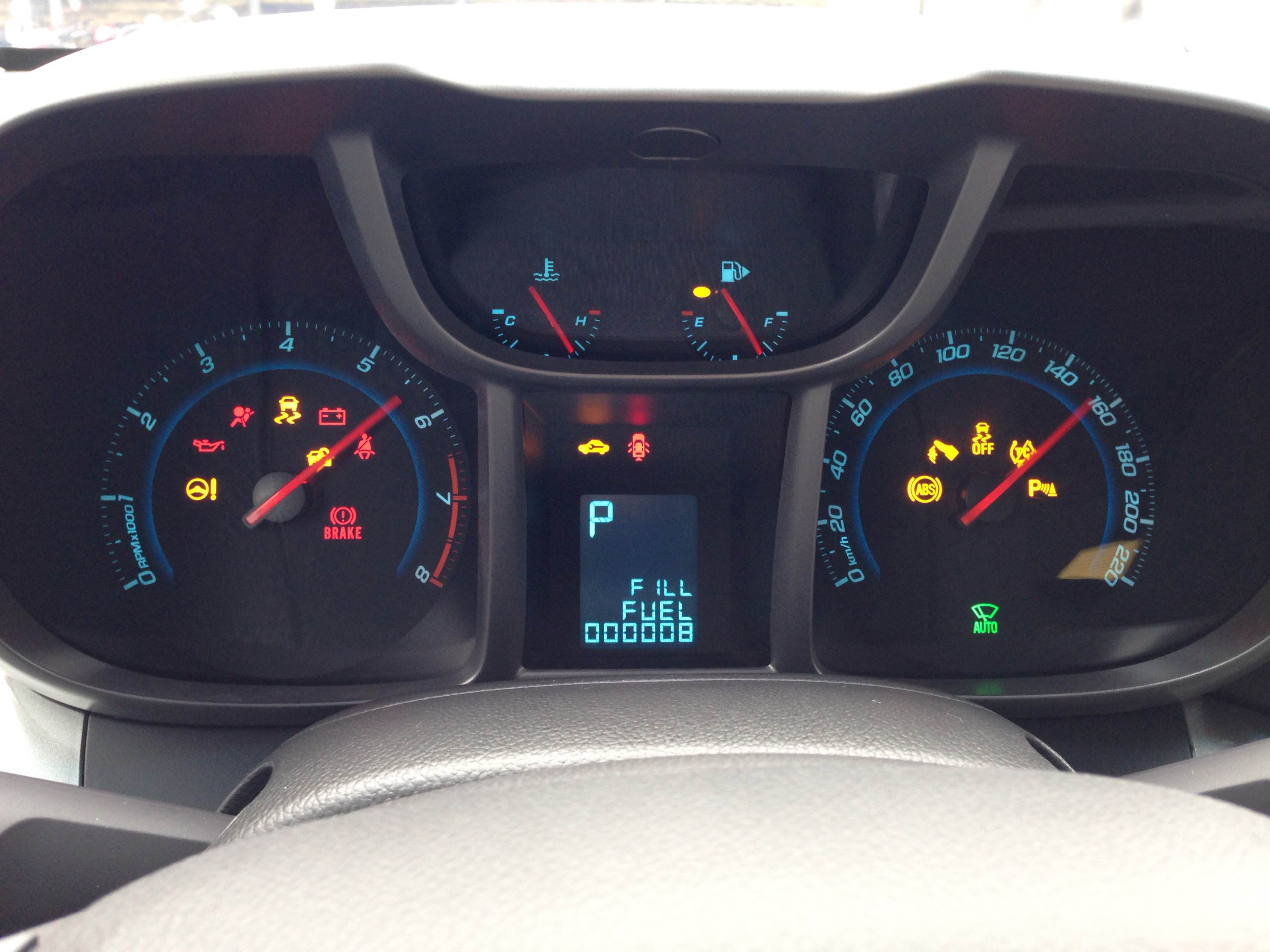 Bảng đồng hồ lấy cảm hứng từ chiếc Chevrolet Camaro trứ danh.