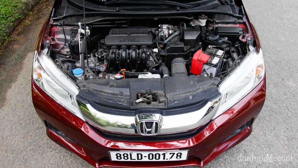 Động cơ vẫn giữ nguyên loại 1.5 I4 công suất 118 mã lực tại vòng tua 6.600 vòng/phút, hộp số vô cấp CVT. Honda thông báo City có mức tiêu hao nhiên liệu trung bình 4,73 lít/100 km với bản 1.5 CVT và 4,53 lít/100 km với bản 1.5 MT.