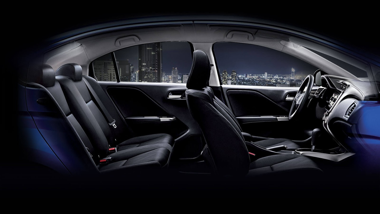 Với tiêu chí mang đến sự rộng rãi và thoải mái tối đa cho người cầm lái cũng như người đồng hành, nội thất của Honda City 2016 là bản thiết kế hoàn hảo đến từng chi tiết về mặt không gian và tiện ích, cho người dùng cảm nhận sự khác biệt.