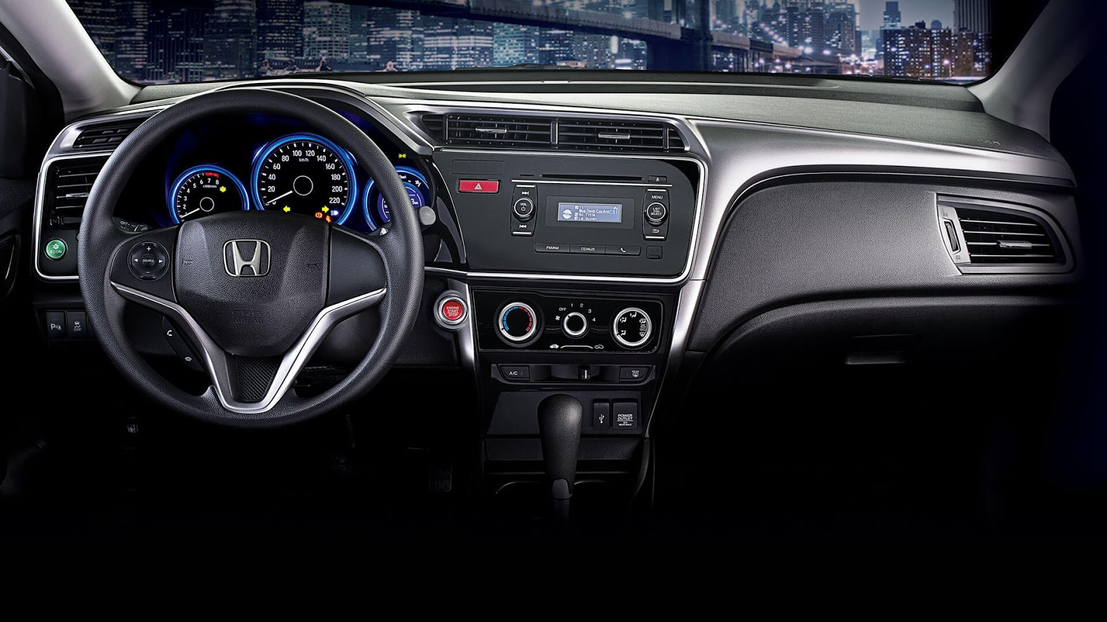 Honda City 2016 sở hữu công nghệ khởi động bằng nút bấm, chìa khóa thông minh, gương chiếu hậu chỉnh điện, gập điện và tích hợp đèn xi nhan.