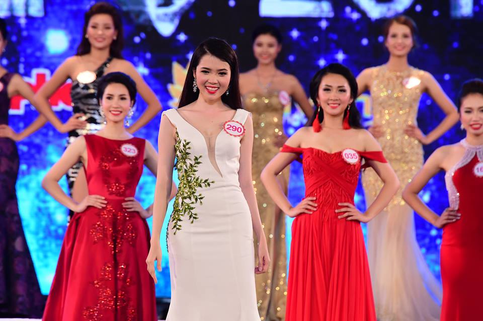 Thí sinh tiếp theo lọt vào chung kết Hoa hậu Việt Nam 2016 là Huỳnh Thúy Vi (SBD 290), cô sinh năm 1993 đến từ Cần Thơ. Cô từng là Hoa khôi Sinh viên thành phố Cần Thơ năm 2014. Huỳnh Thúy Vi cao 1m65, nặng 46kg, số đo 3 vòng: 79-60-88