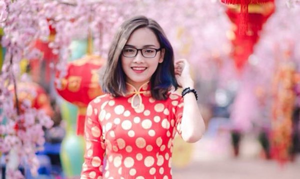 Trước khi tham gia vòng chung kết Hoa hậu Việt Nam 2016, mọi người thường nhắc đến Tố Như với cái tên ''hoa khôi xứ chè''.