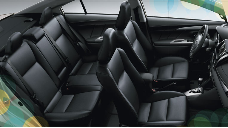 Nội thất của Toyota Vios sang trọng và tiện nghi. Không gian nội thất xe Vios 2016 được trau chuốt tỉ mỉ trong từng đường nét, phối hợp hài hòa màu sắc, lựa chọn chất liệu và trang bị các tính năng tiên tiến. 