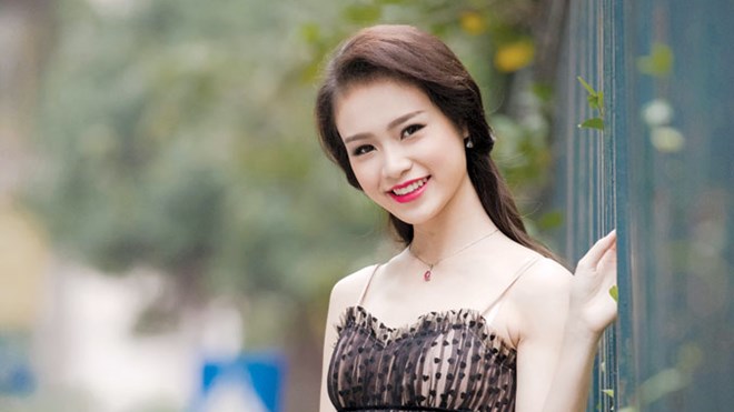 Một trong những gương mặt nổi bật nhất trong đêm chung khảo phía Bắc cuộc thi Hoa hậu Việt Nam 2016 là thí sinh Phùng Bảo Ngọc Vân (SBD 268), cô sinh năm 1996 tại Hà Nội. 