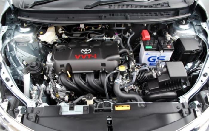 Toyota Vios 2016 được trang bị động cơ xăng 1,5l mang đến cho xe sự bền bỉ, vận hành mạnh mẽ và đặc biệt là chế độ tiết kiệm nhiên liệu tối đa.