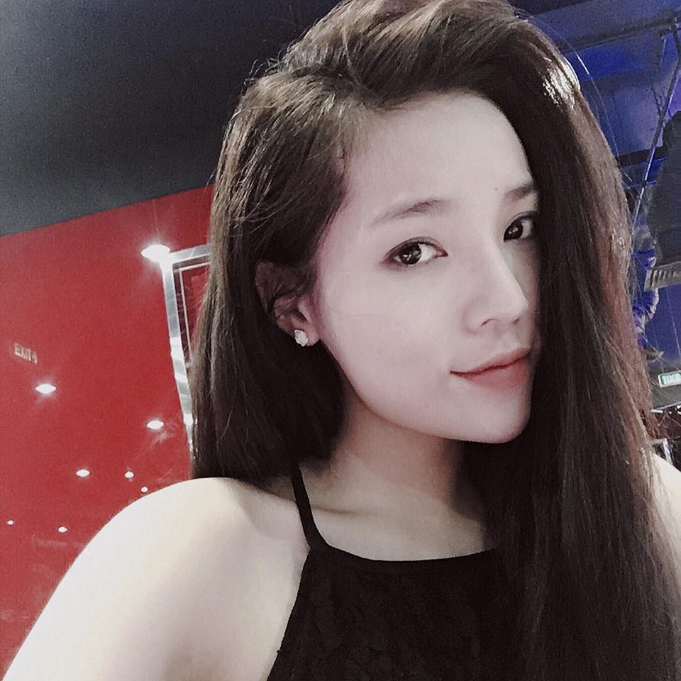 Hoa hậu Nguyễn Cao Kỳ Duyên hiện đang là hoa hậu nhỏ tuổi nhất. Cô cũng là người chịu nhiều áp lực nhất từ dư luận kể từ khi đăng quang.