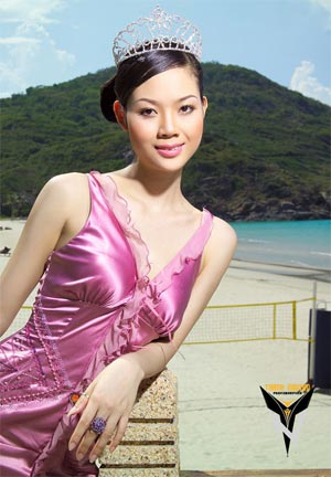 Trong số những cô gái may mắn giành được cho mình ngôi Hoa hậu Việt Nam, Phạm Mai Phương có lẽ là người trầm lắng và bí ẩn vào bậc nhất. 