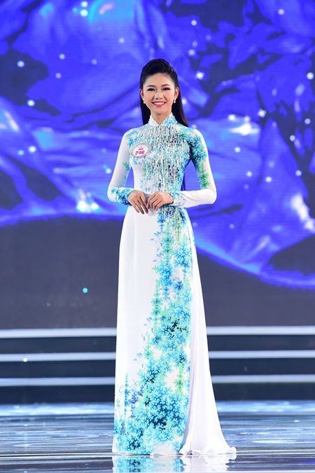 Thanh Tú gây được nhiều chú ý bởi là em gái ruột của Á hậu Hoàn vũ 2015 Ngô Trà My.