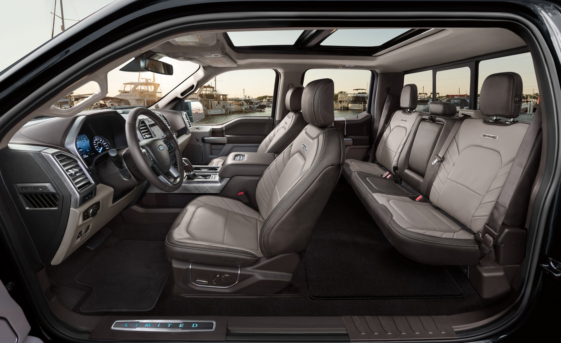 Ford F-150 Limited 2018 về Việt Nam giá bán 4,6 tỷ đồng có ‘đáng đồng tiền bát gạo’? Ford F-150 Limited 2018 về Việt Nam giá bán 4,6 tỷ đồng có ‘đáng đồng tiền bát gạo’?