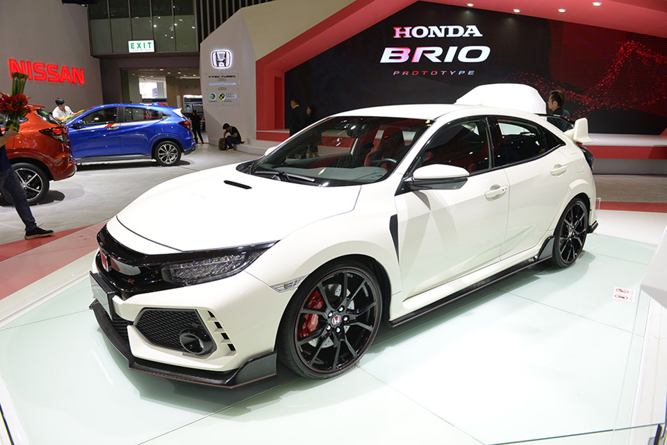 ‘Xe đua đường phố’ Honda Civic Type R vừa ra mắt sở hữu công nghệ gì đặc biệt?