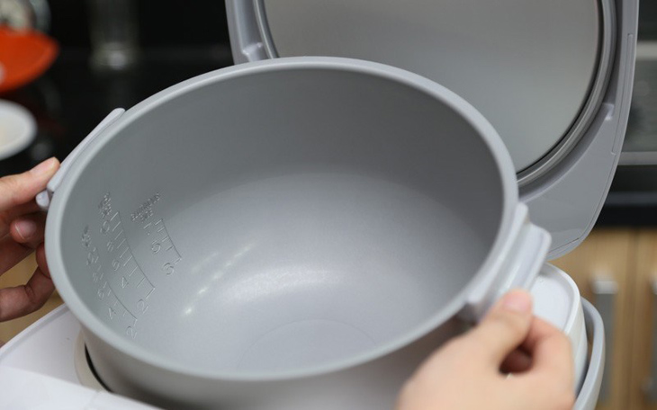 5 sai lầm khi dùng nồi cơm điện nhiều người mắc phải mà không hay 5 sai lầm khi dùng nồi cơm điện nhiều người mắc phải mà không hay