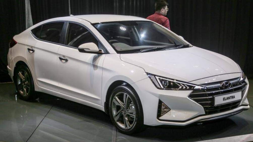 Bán ô tô Hyundai Elantra 20 AT  2019  xe cũ