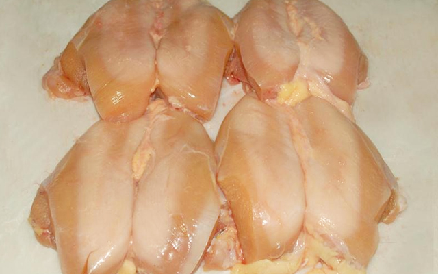 Thịt gà có thể là nguyên nhân gây đợt bùng phát nhiễm khuẩn Salmonella |  Khoa học | Vietnam+ (VietnamPlus)