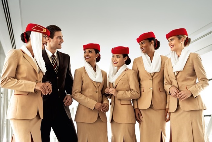 Tiếp viên hàng không luôn là một nghề hấp dẫn trong mắt các bạn trẻ, vì lương cao, được đi du lịch và hưởng nhiều quyền lợi.