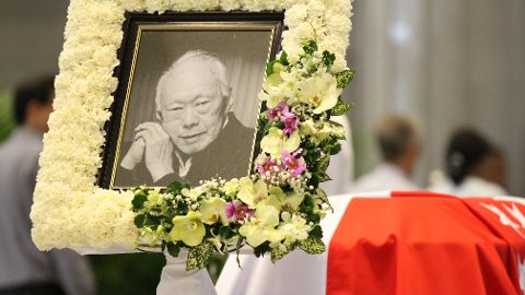 Lễ tang cố Thủ tướng Lý Quang Diệu chính thức bắt đầu lúc 12g30 - Ảnh: CNA
