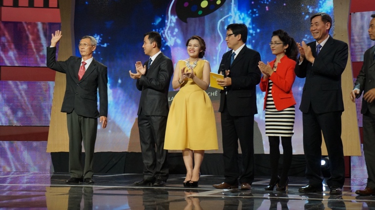 Ông Dương Xuân Qủa đến từ An Giang đã giành giải nhất chương trình Nhà sáng chế 2014 với phần thưởng 400 triệu đồng