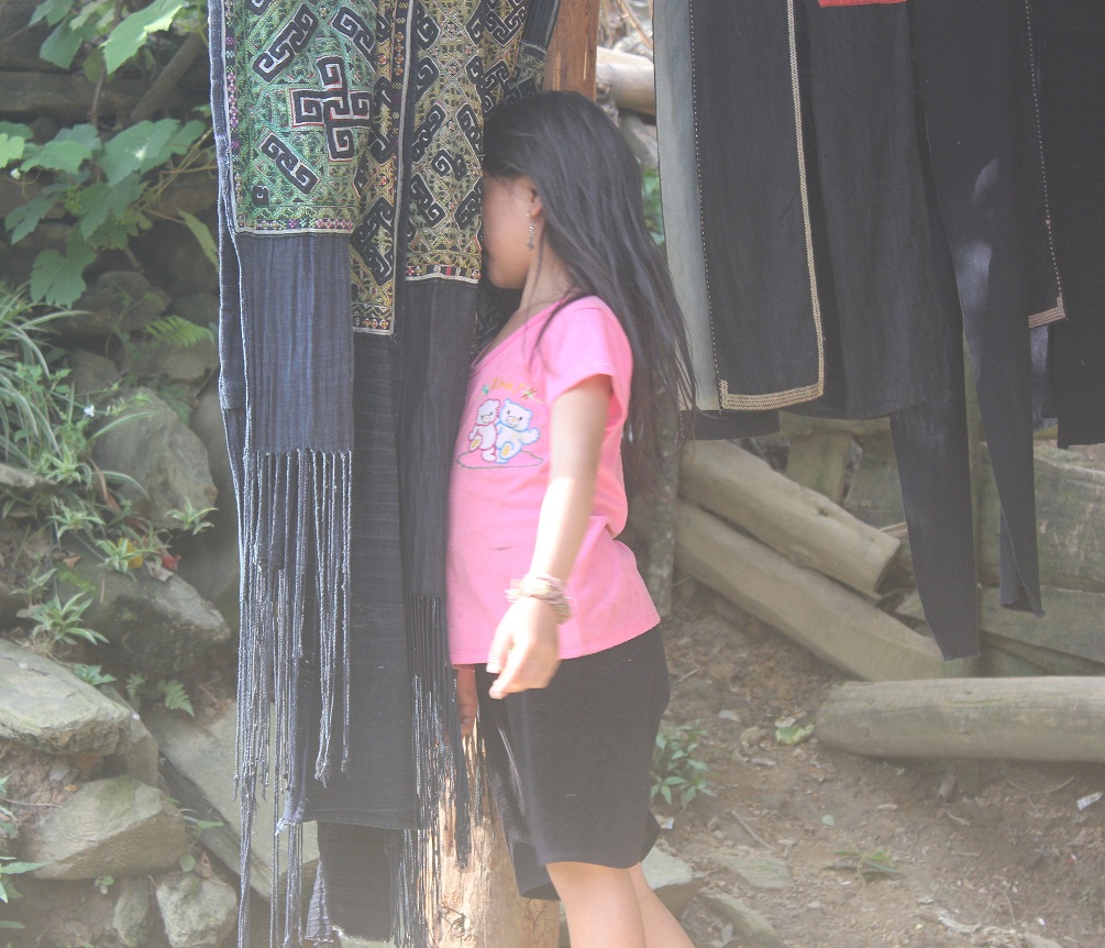 Sapa: Đẹp từ ánh mắt trẻ thơ