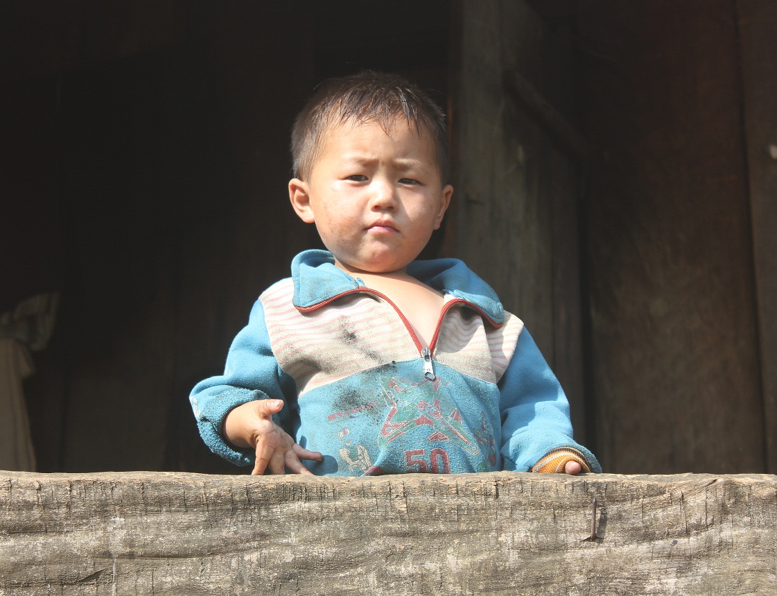 Sapa: Đẹp từ ánh mắt trẻ thơ