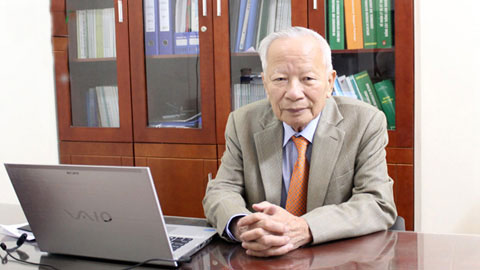 Nguyễn Công Tạn (SN 1935) là một chính khách Việt Nam, nguyên Phó thủ tướng Chính phủ. Ông là đại biểu Quốc hội Việt Nam khóa X, thuộc đoàn đại biểu Hà Tây