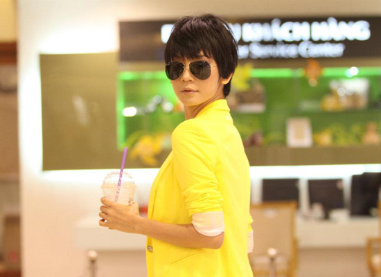 Người mẫu Xuân Lan (tên đầy đủ Nguyễn Thị Xuân Lan, sinh ngày 12 tháng 8, 1978) là mộtsiêu mẫu, diễn viên và đạo diễn thời trang người Việt Nam