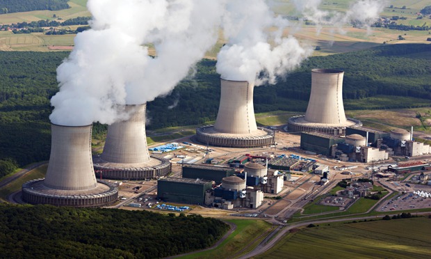 Nhà máy điện hạt nhân Cattenom: Nhà máy điện hạt nhân Cattnom có công suất 5448MW với 4 lò phản ứng nước áp lực 1362MW. Nhà máy được bắt đầu xây dựng từ năm 1979 và chính thức đi vào hoạt động thương mại trong tháng 4 năm 1987. 4 lò phản ứng kết nối với mạng lưới điện quốc gia vào năm 1991.