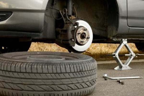 Hành vi ô tô lắp bánh lốp không đảm bảo tiêu chuẩn kỹ thuật sẽ bị phạt thế nào?