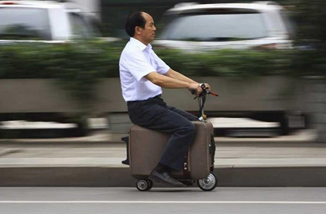 Chiếc xe vali này có thể đưa bạn thẳng tới sân bay mà không cần đến taxi