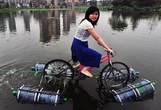 Một chiếc xe đạp dưới nước để rèn luyện thể thao? Tại sao không?