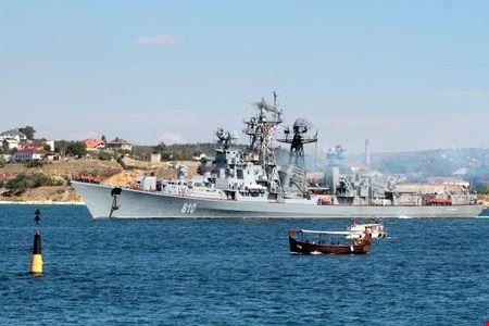 Tàu khu trục Smetlivy của Nga. Ảnh: Reuters
