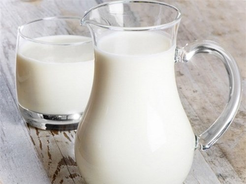 Sai lầm trong ăn uống nên tránh là người bị viêm túi mật không nên uống sữa bò