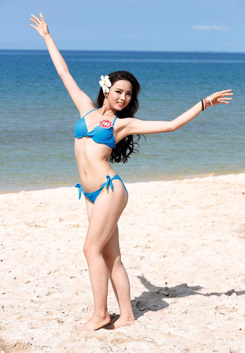 Trong cuộc thi Hoa hậu Việt Nam 2014, cô còn đoạt giải thưởng phụ Người đẹp Biển. Cô được mô tả là là người tự tin, ham học hỏi, luôn có bản lĩnh khi giao tiếp, ứng xử