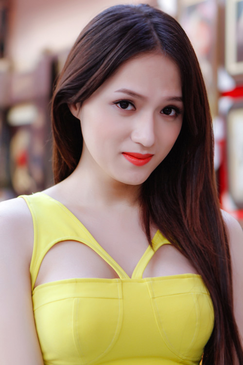 Hương Giang từng khiến nhiều người thích thú với bộ sưu tập túi hàng hiệu thời thượng của mình. Hương Giang từng khiến nhiều người thích thú với bộ sưu tập túi hàng hiệu thời thượng của mình.