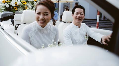 Ngay sau những hình ảnh Lễ đính hôn của Phan Như Thảo được rò rỉ, cái tên đại gia Đức An - chồng của nữ người mẫu này lại một lần nữa gây sốt trên cộng đồng mạng.