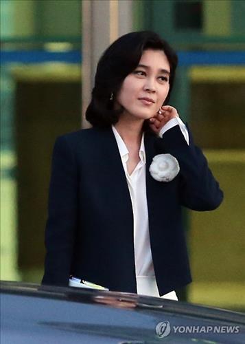 Chủ yếu lợi nhuận của Shilla đến từ việc Lee Boo-Jin đã tập trung vào đầu tư Kinh doanh hàng miễn thuế. Boo-jin đã mở rộng các điểm Kinh doanh mặt hàng này trên khắp Hàn Quốc và đạt được 981,3 tỷ won trong năm 2009 chỉ tính riêng trong hạng mục này.