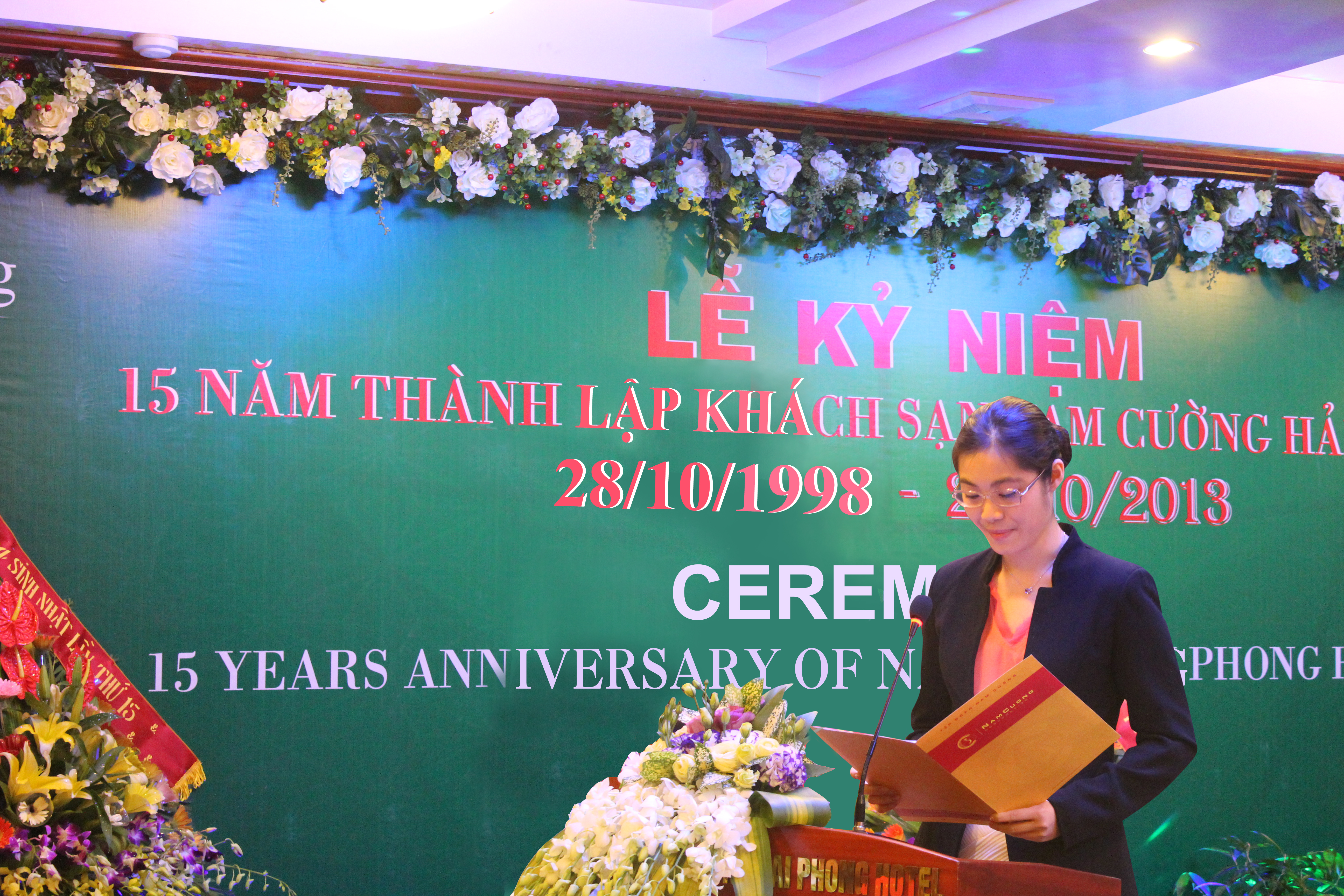 Trần Thị Quỳnh Ngọc hiện tại đang nắm cương vị Phó Chủ tịch Tập đoàn Nam Cường. Cô nắm giữ 11,11% cổ phần của tập đoàn này, tương đương khoảng 500 tỷ đồng.