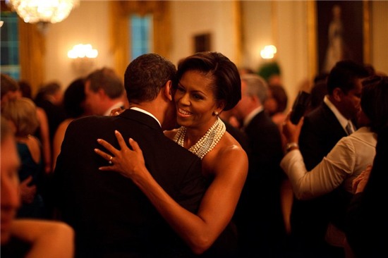 Tuy nhiên bà Michelle khi đó không hề có ý định hẹn hò với đồng nghiệp dù nghĩ rằng ông Obama “dễ thương”.