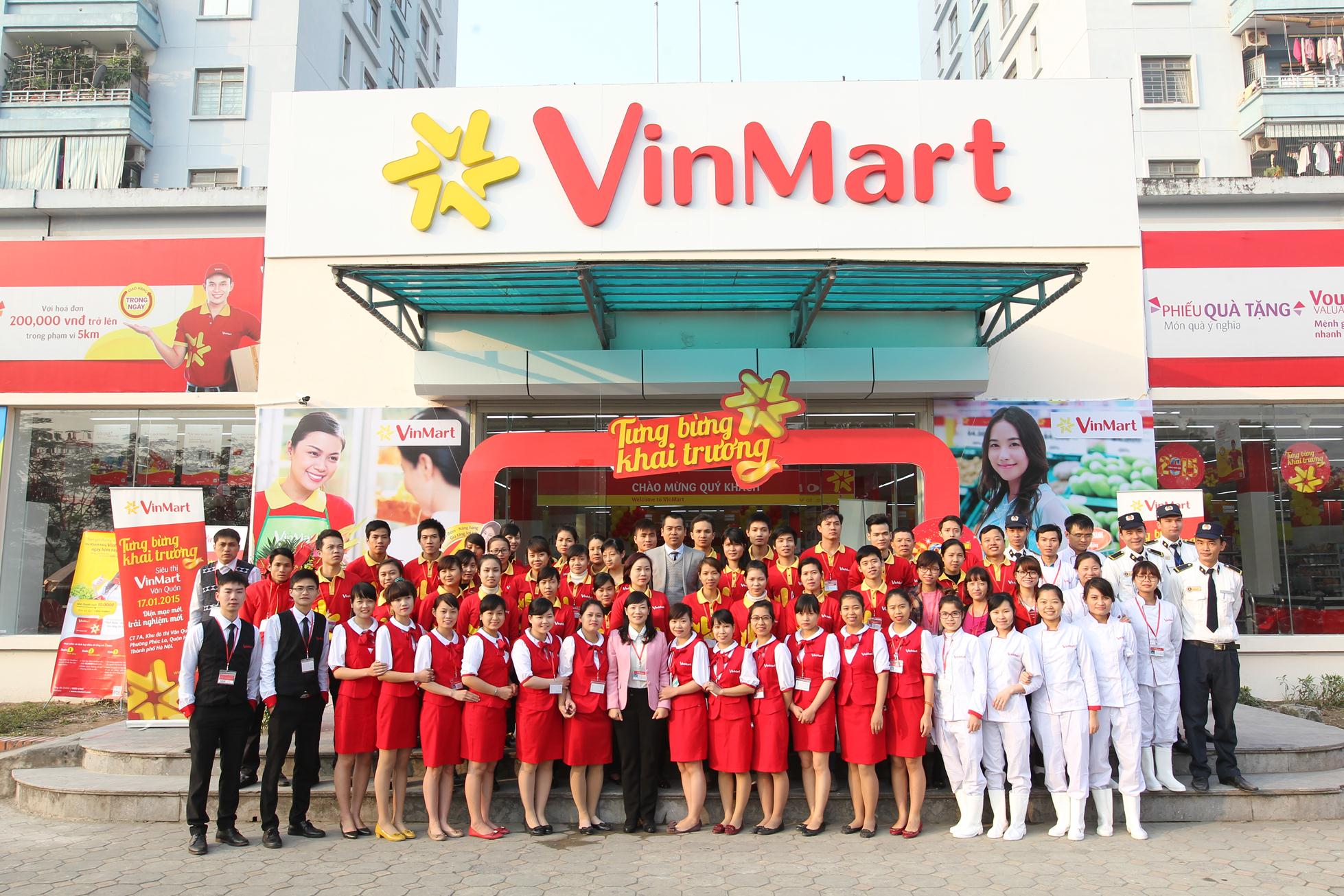 Chuỗi siêu thị Vinmart dày đặc với 100 siêu thị và 50 trung tâm mua sắm trên khắp cả nước. Hệ thống VinMart bao gồm các siêu thị có diện tích từ 3.000m2 đến 15.000m2 và chuỗi VinMart+ là các cửa hàng tiện ích có diện tích từ 150 đến 300m2.