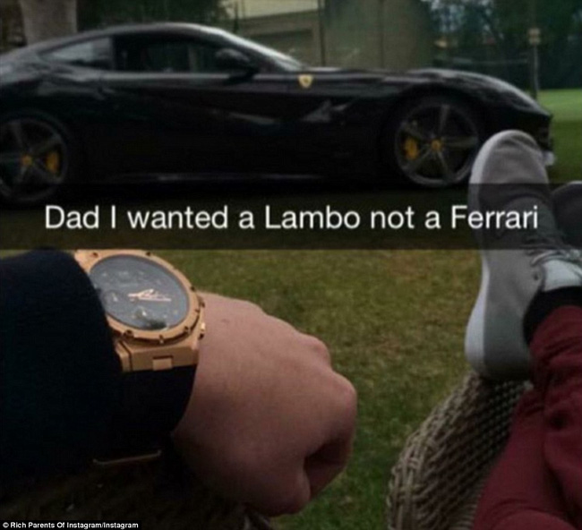 Bố ơi, con muốn một chiếc Lambo, chứ không phải Ferrari