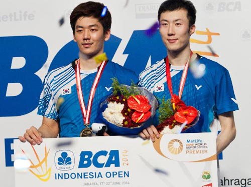 Trong năm 2015, Lee Yong Dae cùng Yoo Yeon Seong dành được 6 danh hiệu Super Series trong đó có tới 4 danh hiệu liên tiếp nhau, Yong Dae được đánh giá là một trong những tay vợt phòng thủ lì lợm nhất hiện nay, là ứng cử viên số 1 cho Olympics Rio 2016
