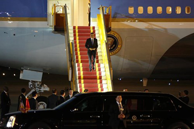 Obama là Tổng thống thứ 44 của Hoa Kỳ và là vị Tổng thống thứ 3 sang thăm Việt Nam sau Bill Clinton và George W.Bush