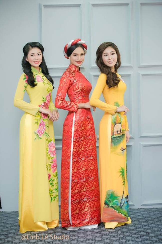 Trong 1 tuần qua, top 30 Hoa hậu Việt Nam 2016 khu vực miền Nam đã được đi thăm Bến Nhà Rồng, Bảo tàng Hồ Chí Minh; được ghi hình chân dung trong các loại trang phục từ áo dài, dạ hội và bikini. 