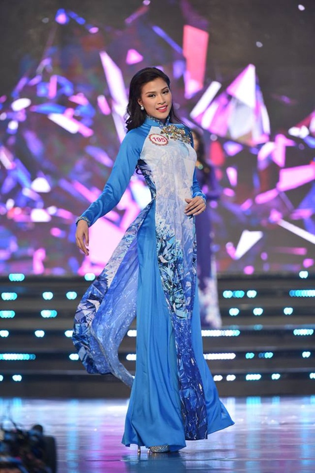 Một cô gái nữa cũng rất quen thuộc với các cuộc thi hoa hậu: Nguyễn Thị Thành sinh năm 1996, đến từ Bắc Ninh, có chiều cao 1,71 m.