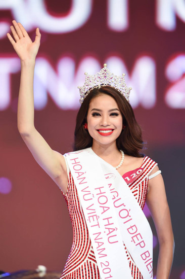 Phạm Hương: Hoa hậu Hoàn vũ Việt Nam 2015. Phạm Hương từng đoạt vài danh hiệu ở các cuộc thi và cũng từng là thí sinh dự thi Vietnam's Next Top 2010. 